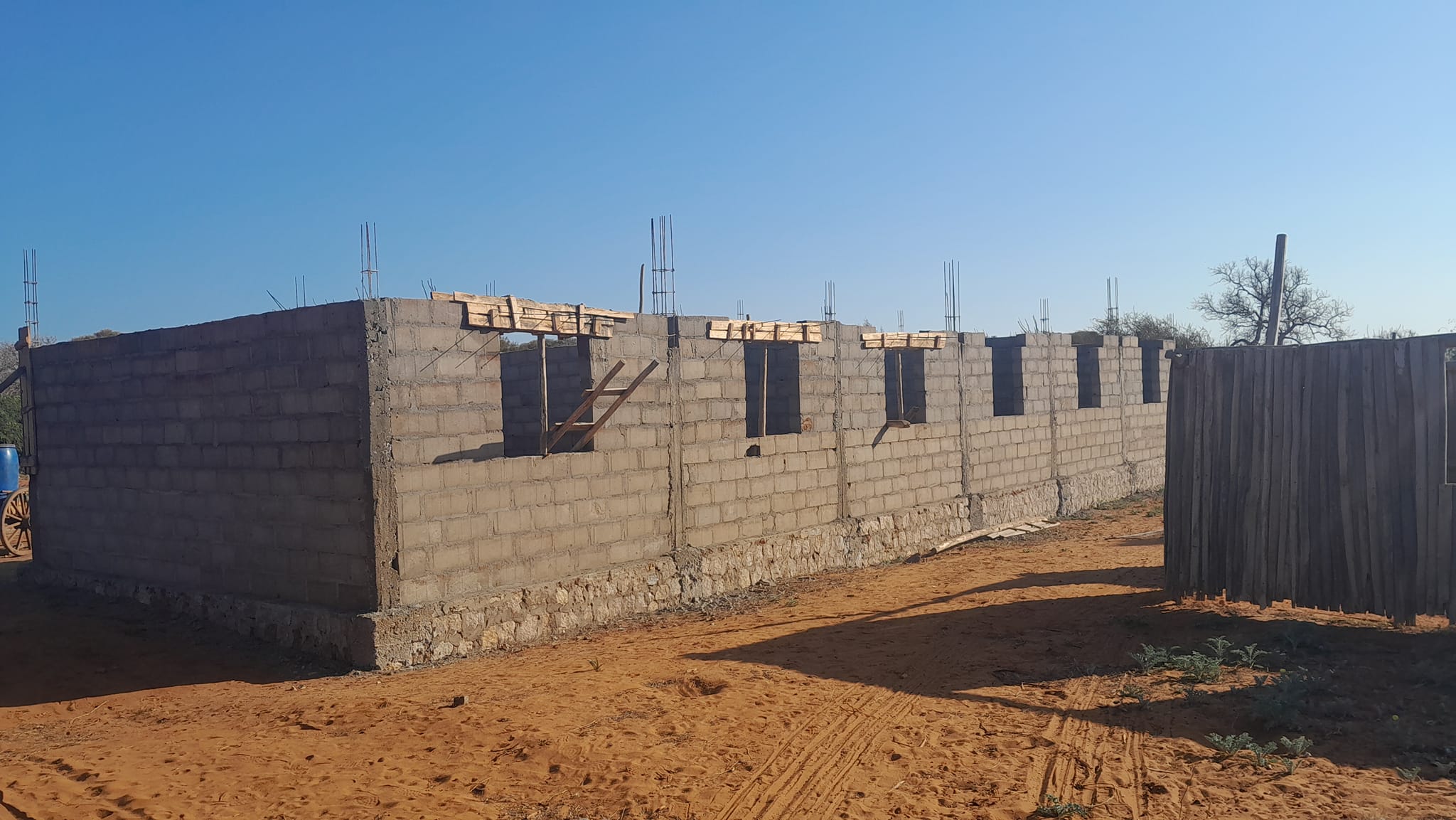 [포토] 남부 마다가스카르, 아무아사리 에다바 학교 건축 진행
